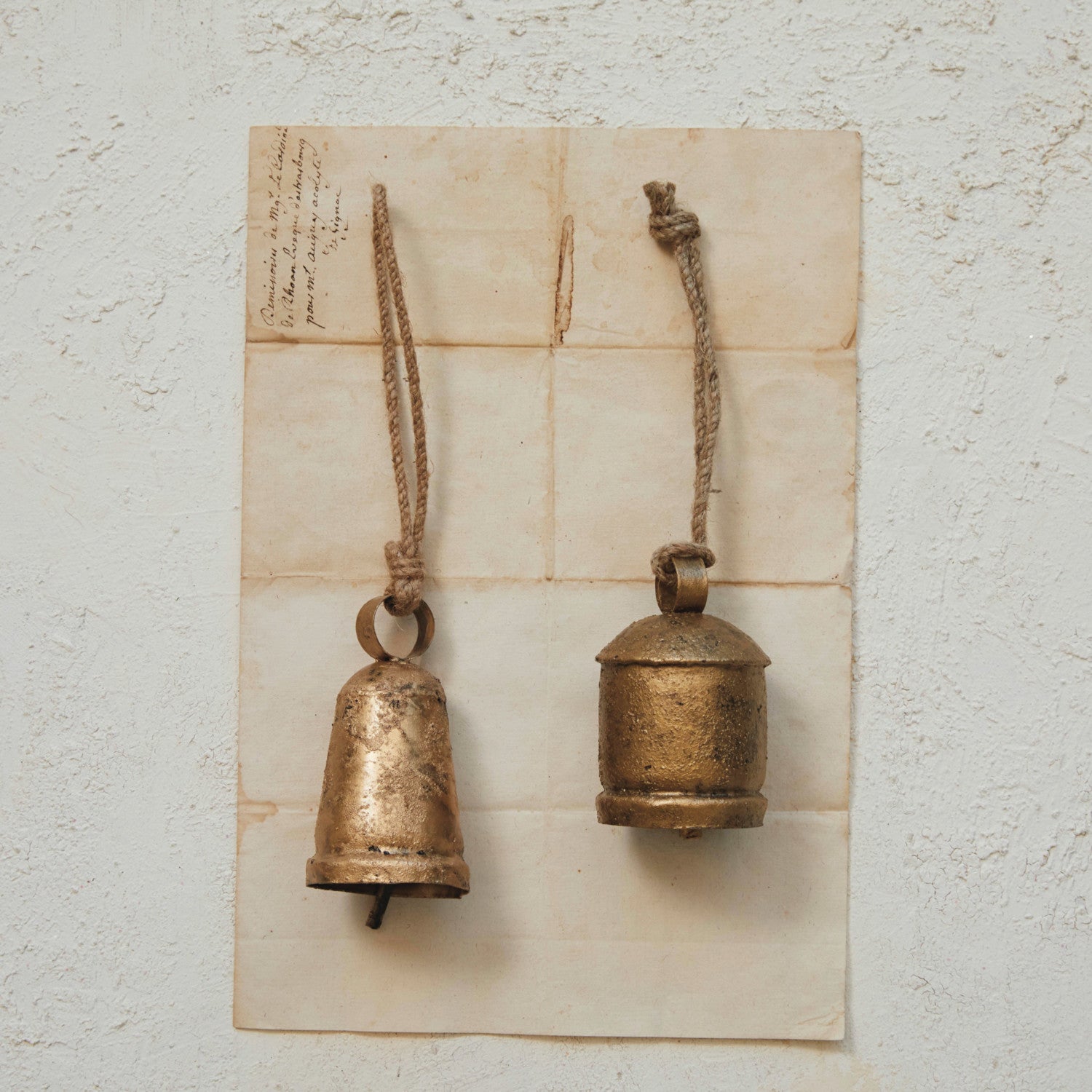 Metal Bell Ornament – Antique Brass Finish, 4"